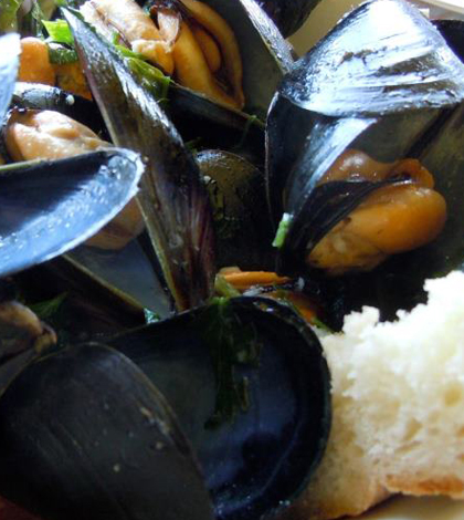 Zuppa di cozze in verde